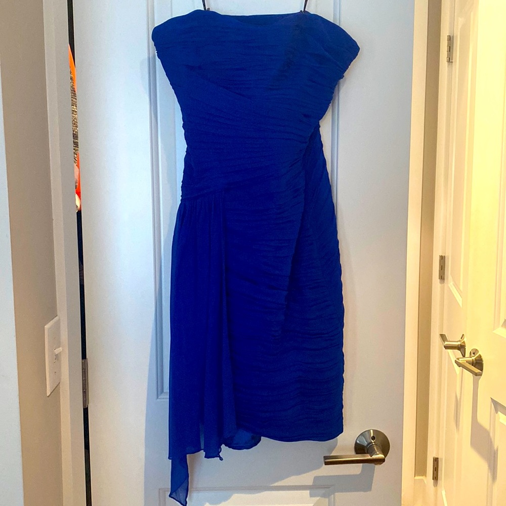 Size 4 midnight blue ruched strapless designer cocktail dress